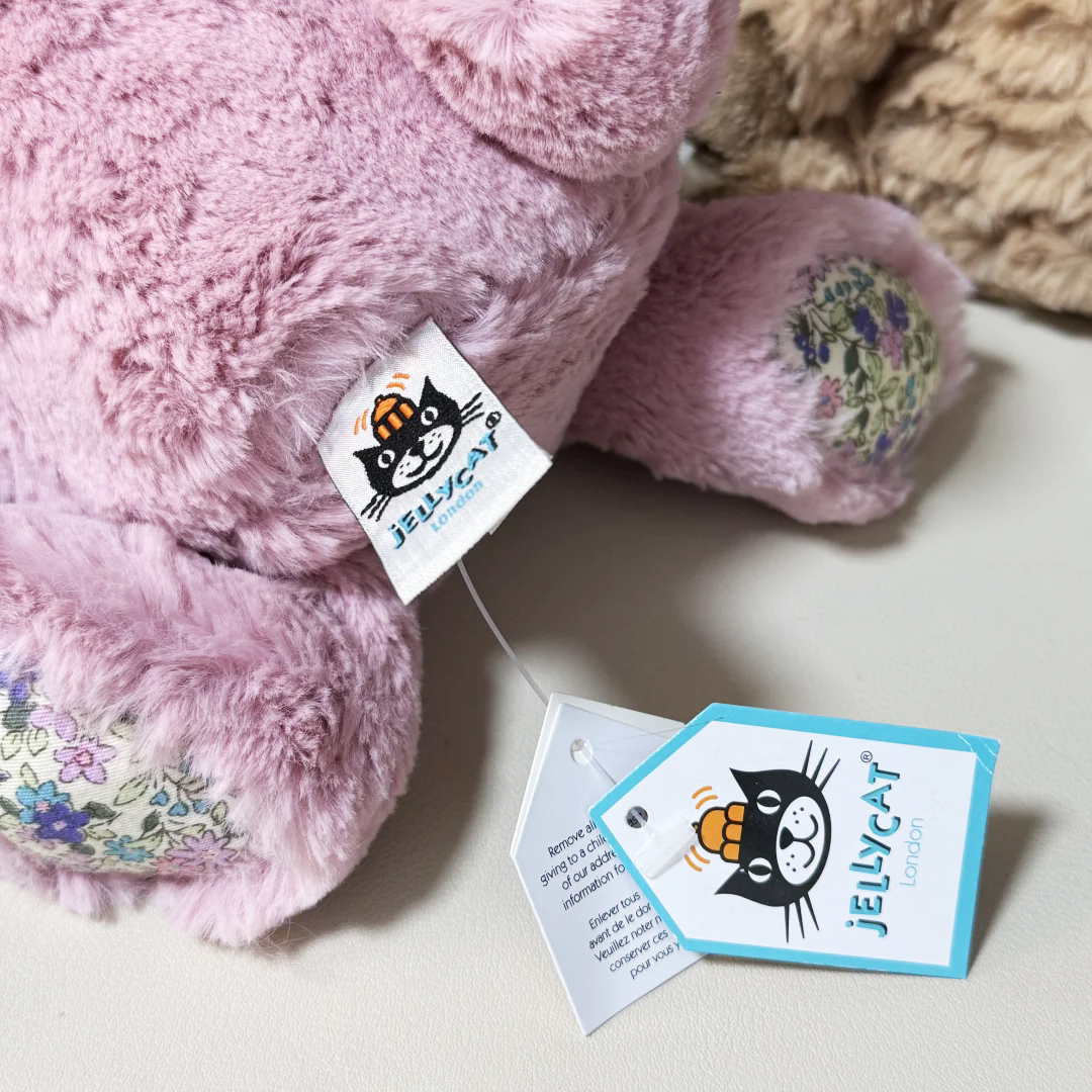 Hang tags for customized mascot